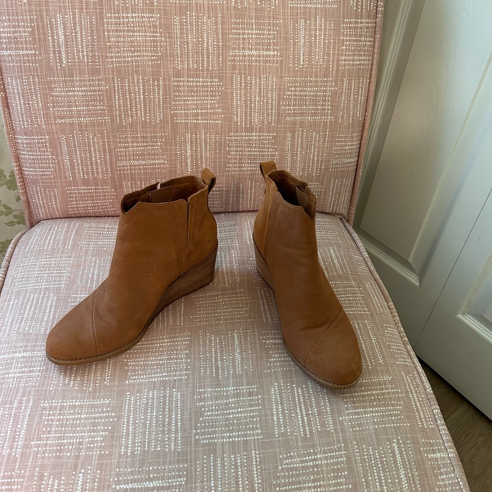 Toms Clare Wedge Boots